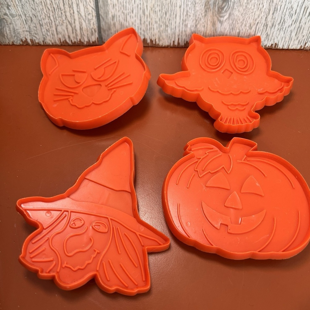 Set of 4 Vintage Orange Plastic HALLOWEEN Cookie Cutters Hallmark